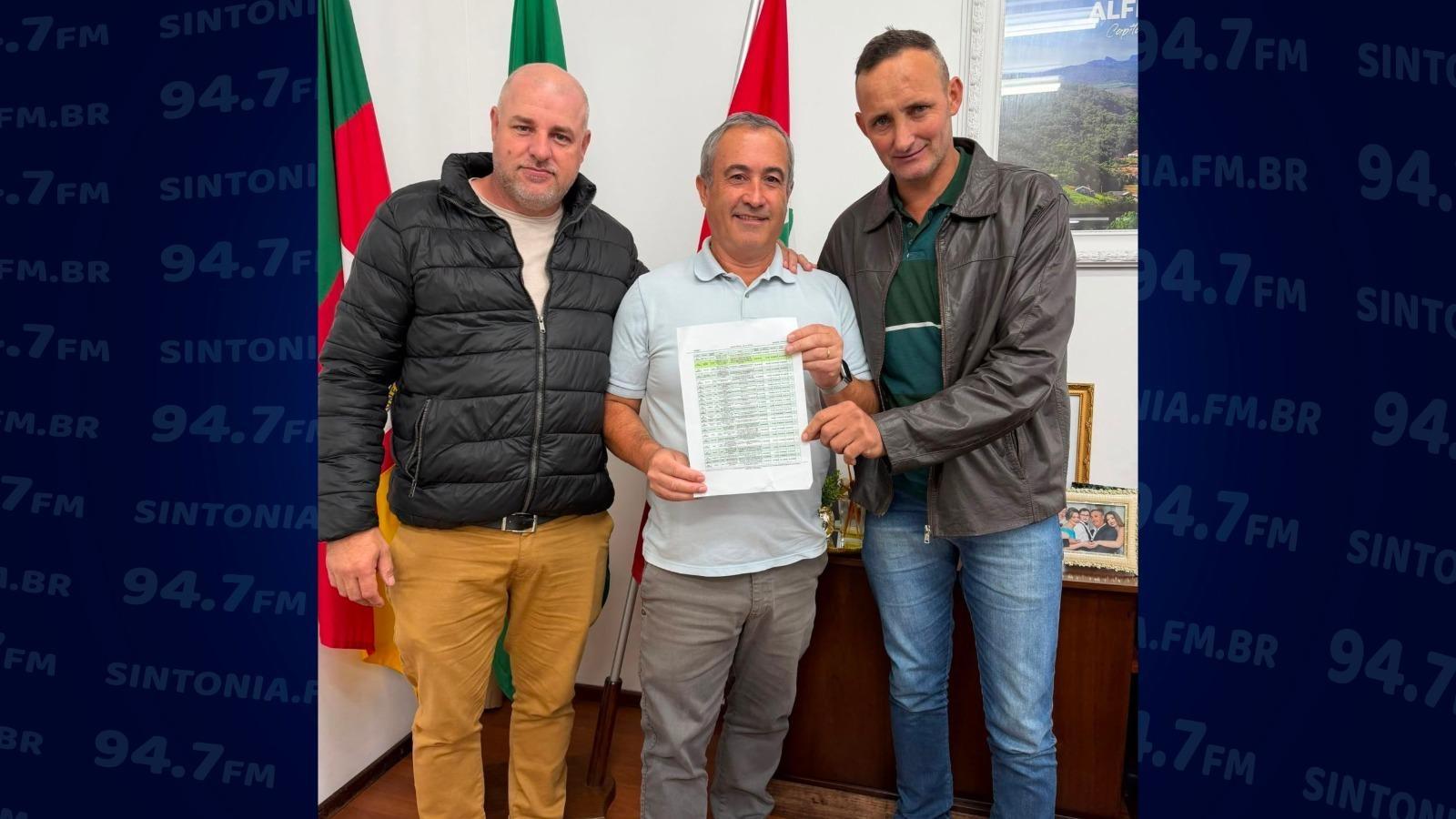 Jaison da Silva toma posse como vereador na Câmara de Alfredo Wagner