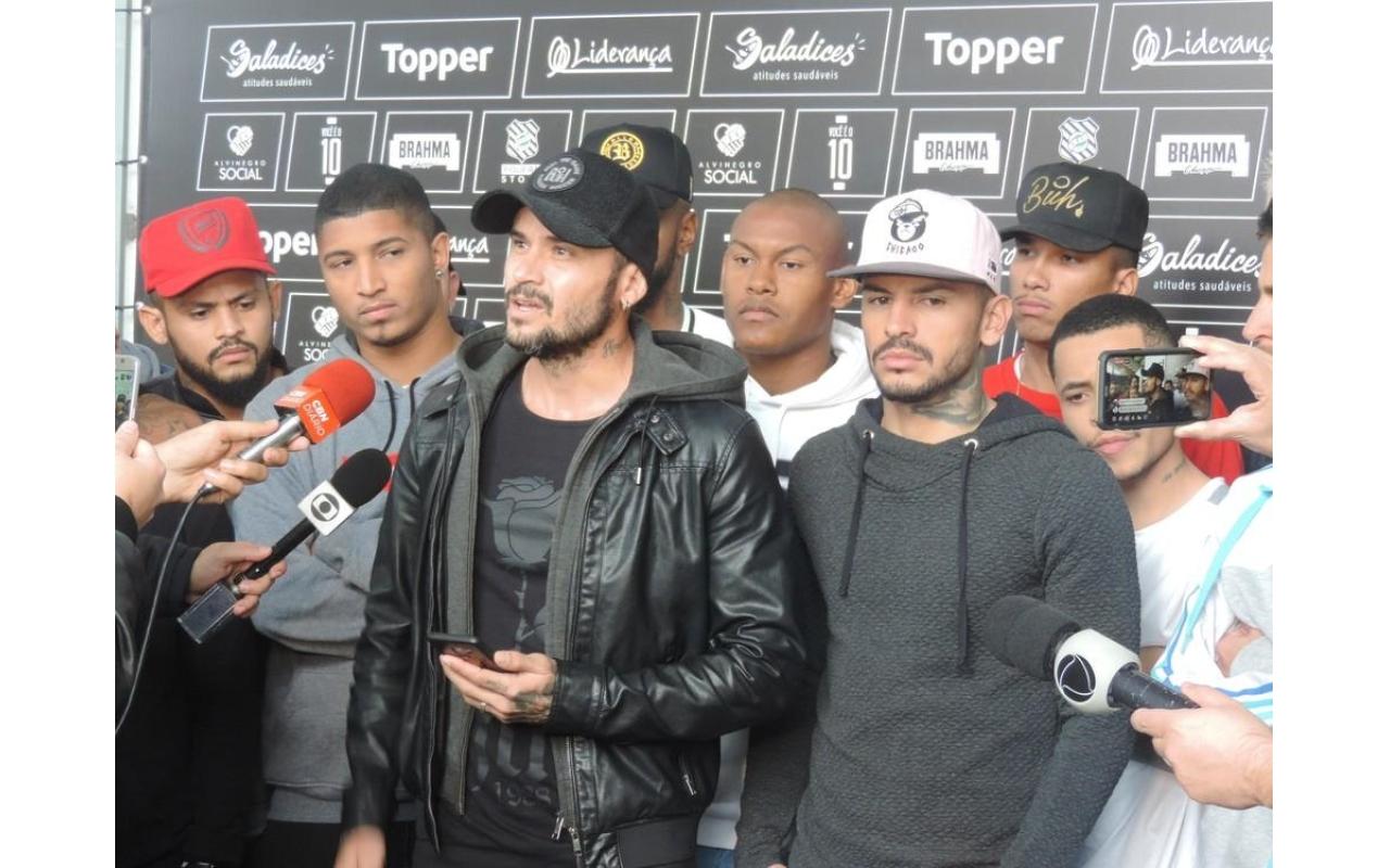 Jogadores do Figueirense encerram greve e prometem jogar no sábado: “Respeito à torcida” 
