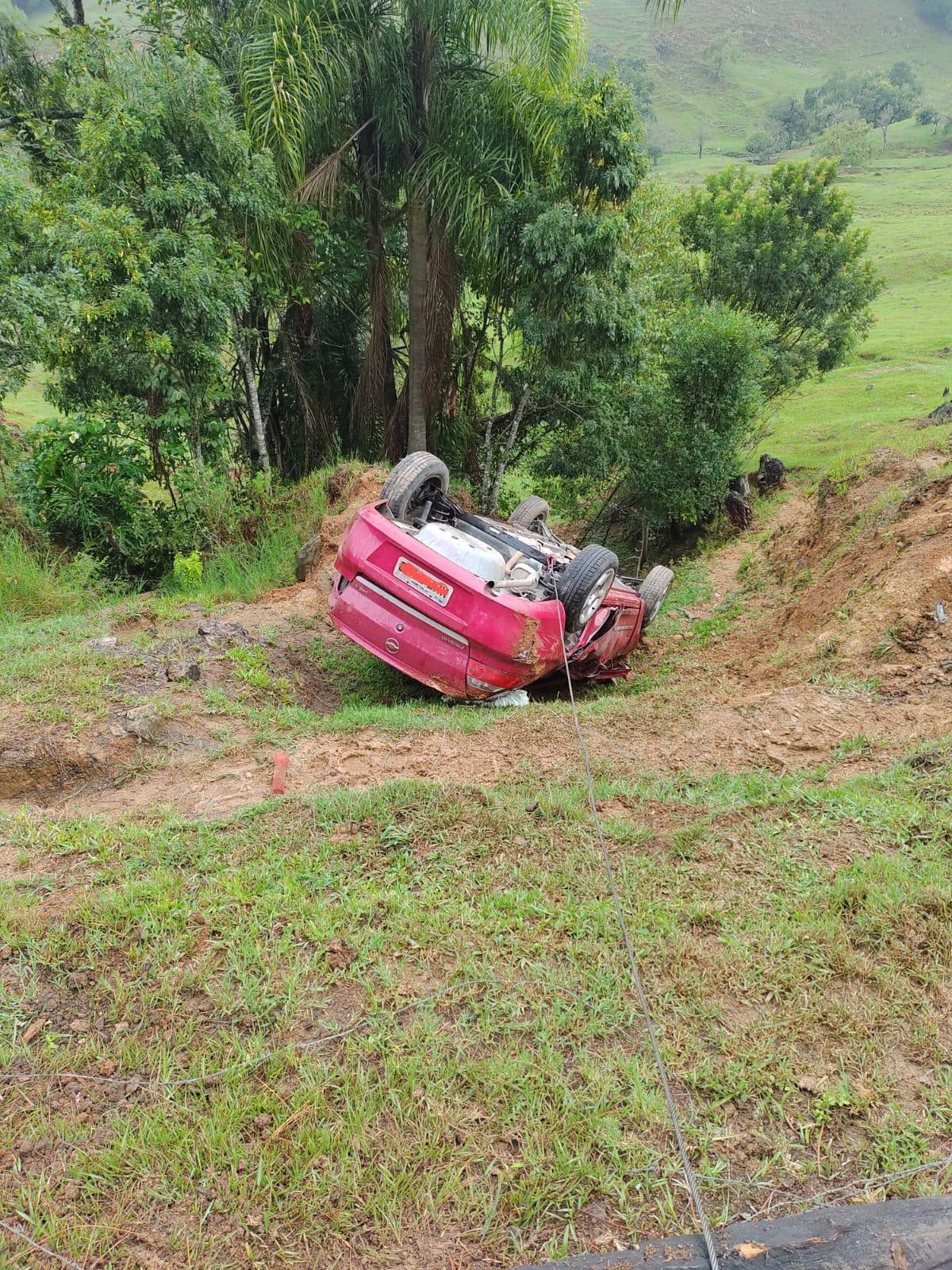 Jovem de 24 anos fica gravemente ferido após acidente em Petrolândia