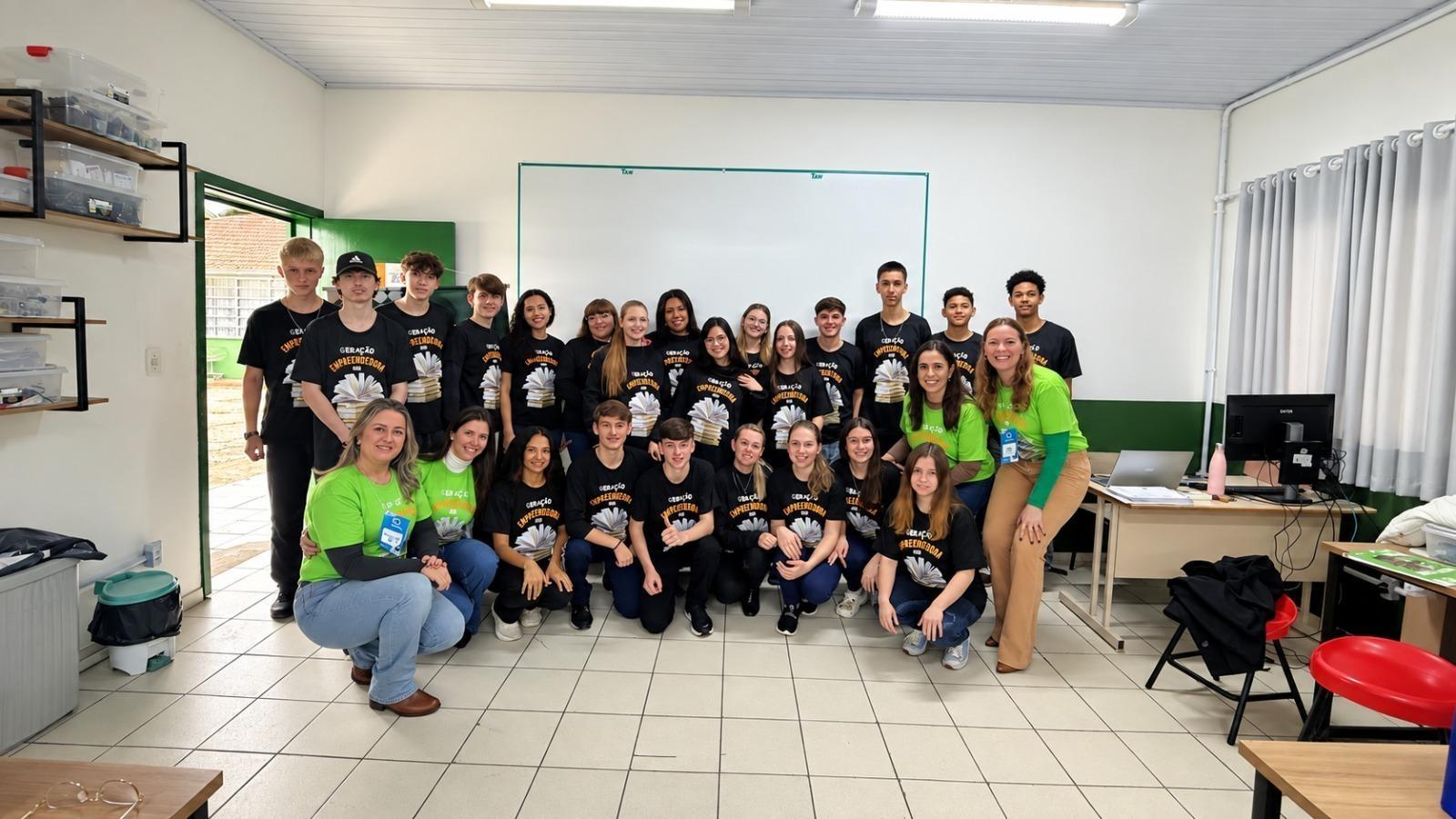 Jovens de Ituporanga vivenciam rotina de empresários no Geração Empreendedora