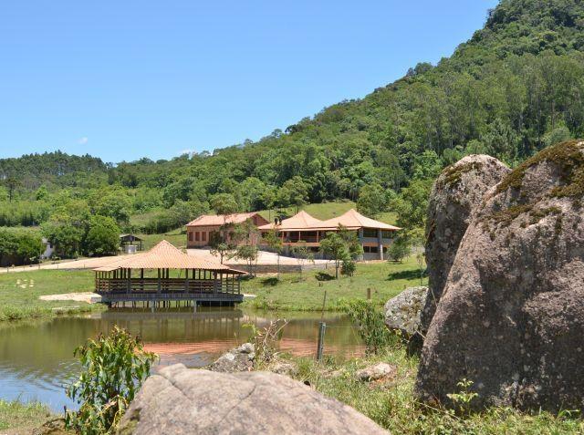 Legalização ajuda famílias rurais do Alto Vale a agregar valor aos produtos do campo
