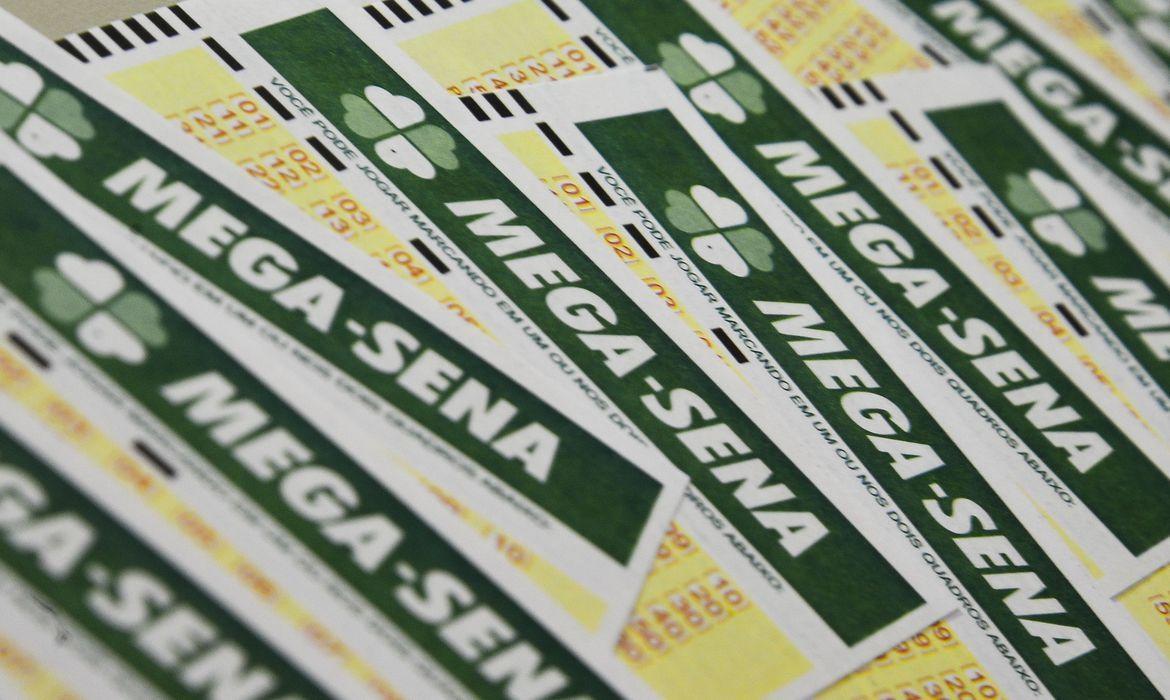 Mega acumula e próximo prêmio deve pagar R$ 45 milhões