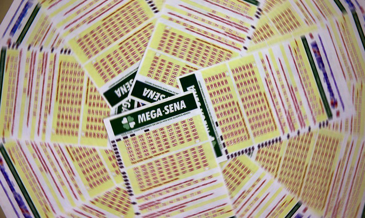 Loterias: Mega-Sena acumula, e próximo prêmio pode chegar a R$ 27 milhões