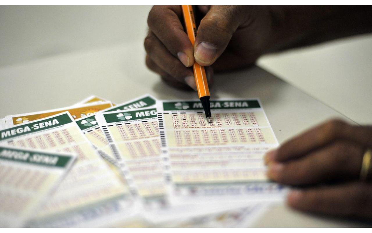 Loterias: Mega-Sena sorteia neste sábado prêmio estimado em R$ 100 milhões