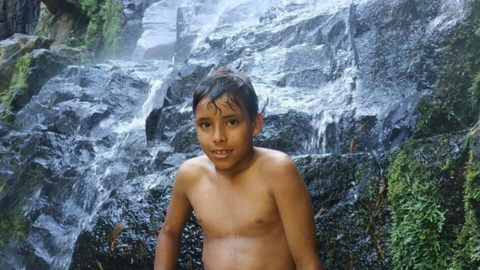 Menino de doze anos morre após queda de cavalo