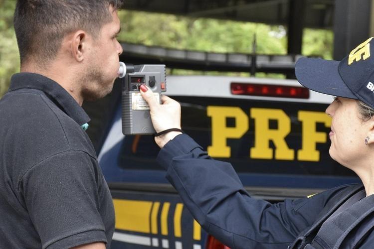 Mesmo com pandemia, número de motoristas alcoolizados chama a atenção