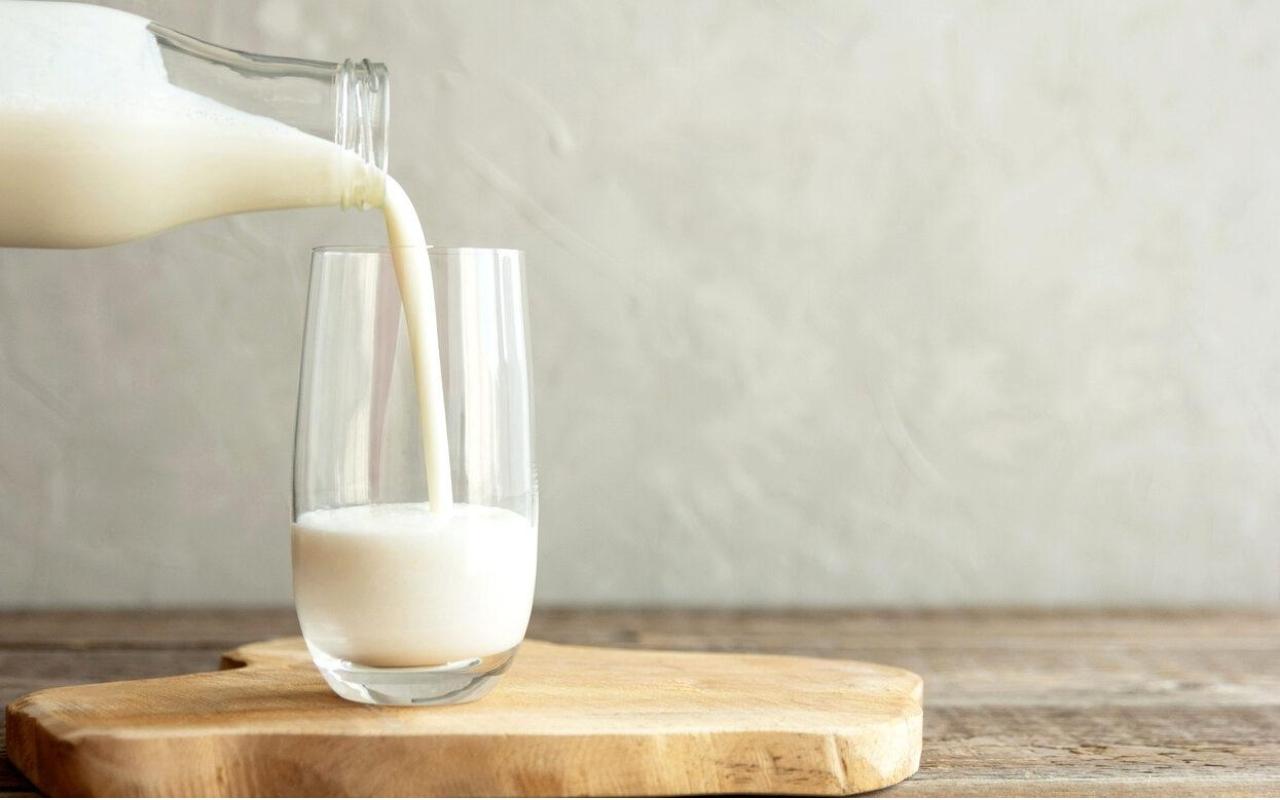 Mesmo com redução de imposto, leite continua caro em SC; entenda por que