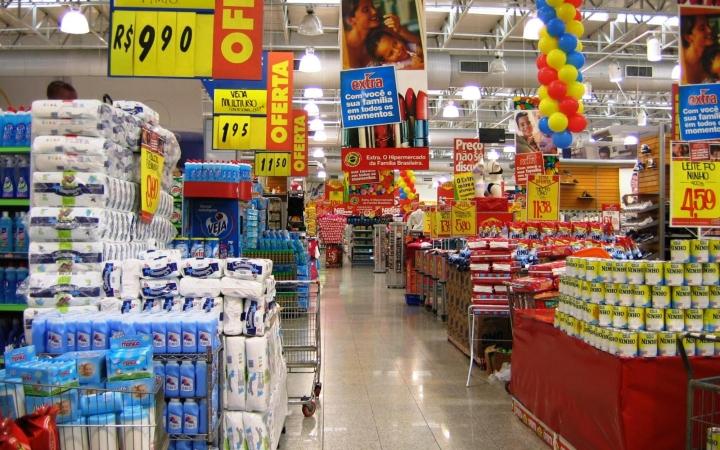 Ministério do Trabalho proíbe supermercados e atacarejos de abrirem aos domingos e feriados