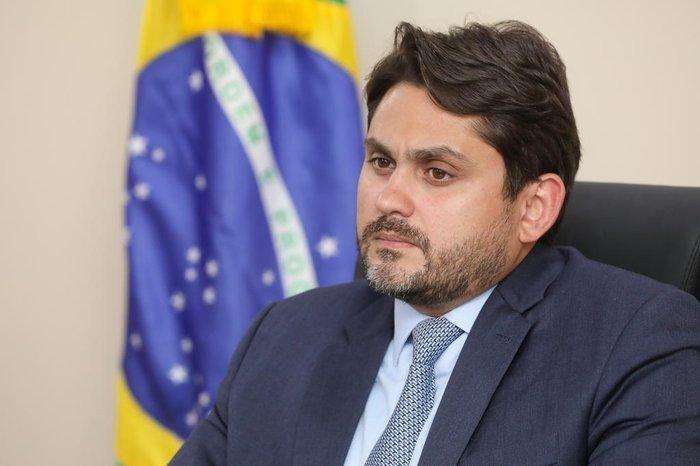 Ministro das comunicações poderá ser o primeiro a deixar o governo Lula 