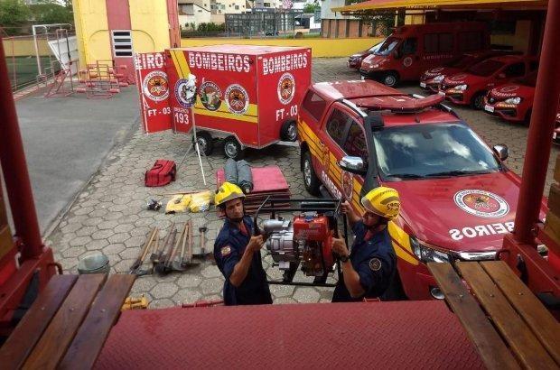 Moisés assina ordem de missão, e força-tarefa do Corpo de Bombeiros Militar de Santa Catarina se desloca para Brumadinho/MG