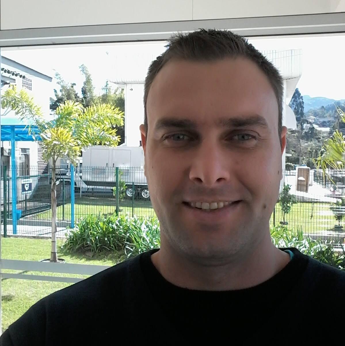 Morre homem que foi esfaqueado após discussão sobre política em  Rio do Sul
