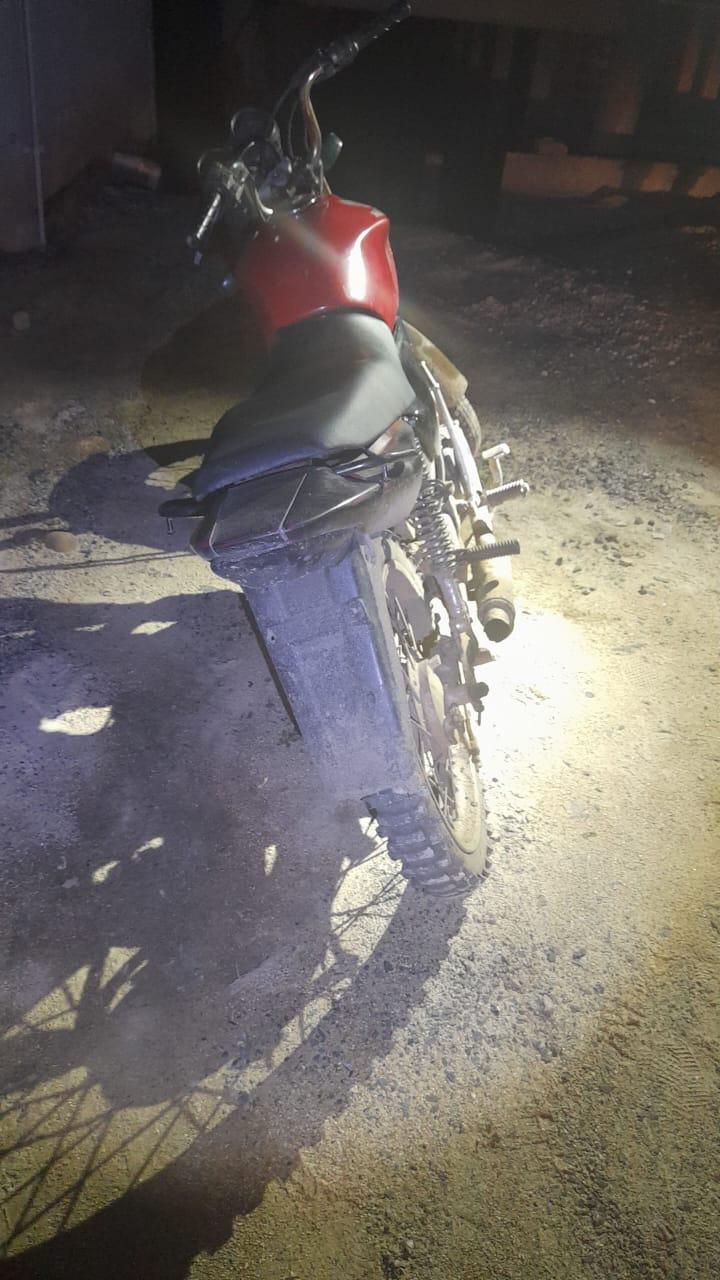 Moto com registro de roubo é localizada abandonada às margens da SC-350 em Alfredo Wagner