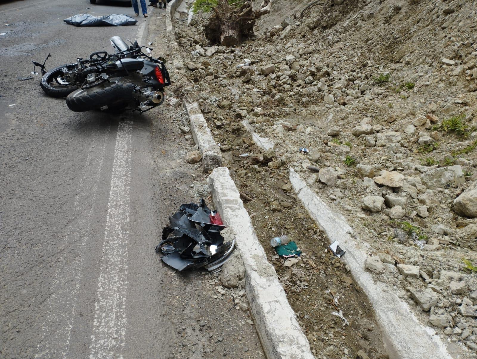 Motociclista morre em acidente na chamada 'Curva da Santa' na BR-470