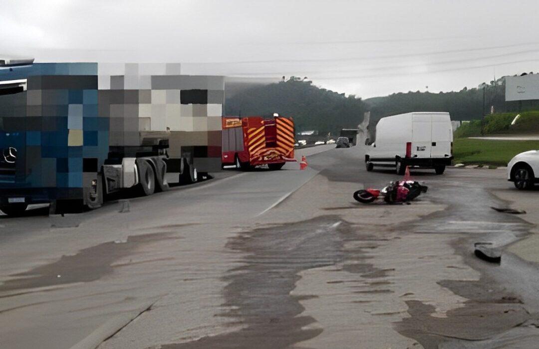 Motociclista perde a vida em grave acidente na BR-470