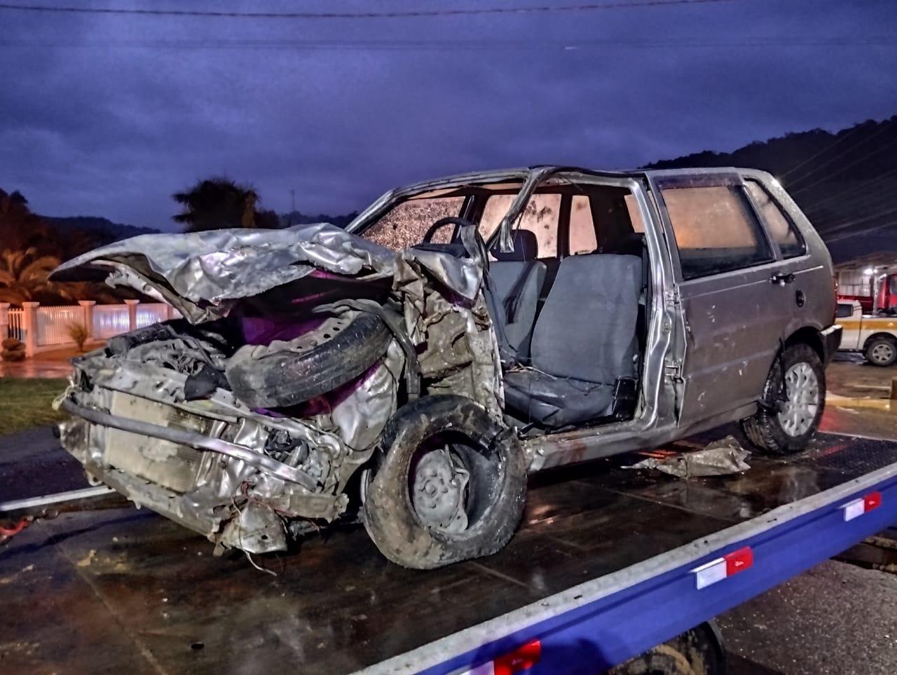 Motorista fica gravemente ferido em acidente na SC-350 em Aurora 