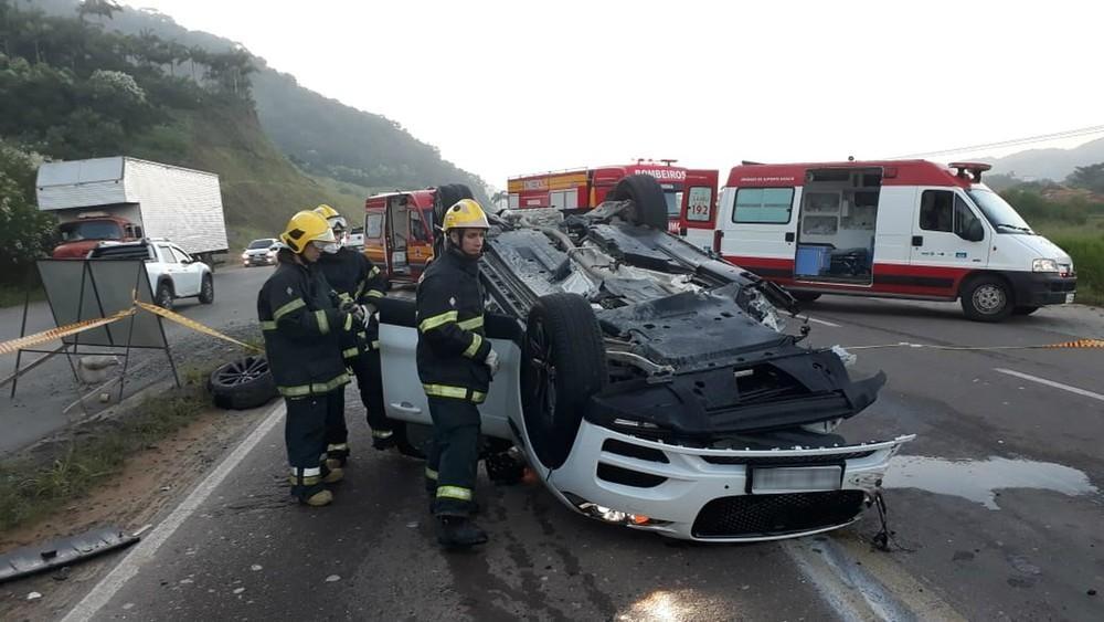 MPF abre procedimento para apurar atuação de policiais da PRF em caso de acidente com 2 mortes na BR-470