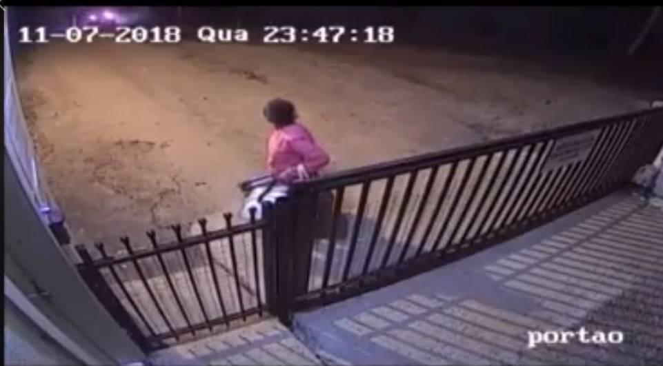 MPSC pede na Justiça que sobrinho e prefeitura de Tijucas paguem acolhimento de idosa abandonada na porta de asilo