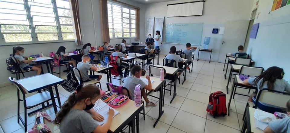 Município de Imbuia analisa mudanças na Secretaria de Educação