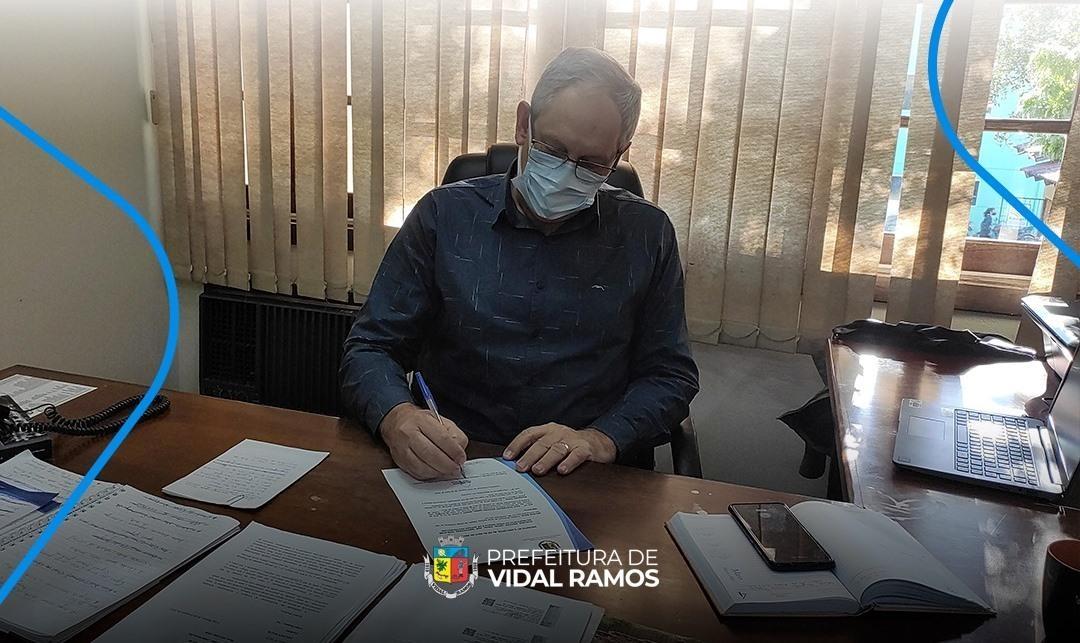 Nelson Back reassume administração de Vidal Ramos