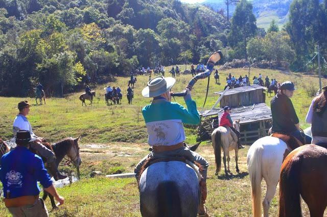 1ª Cavalgada Amigos do Hospital de Alfredo Wagner é sucesso