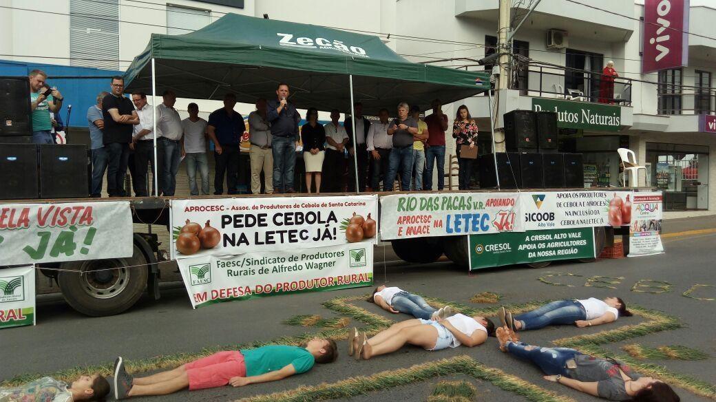 2º Grito pela Cebolicultura reúne milhares de produtores em Ituporanga