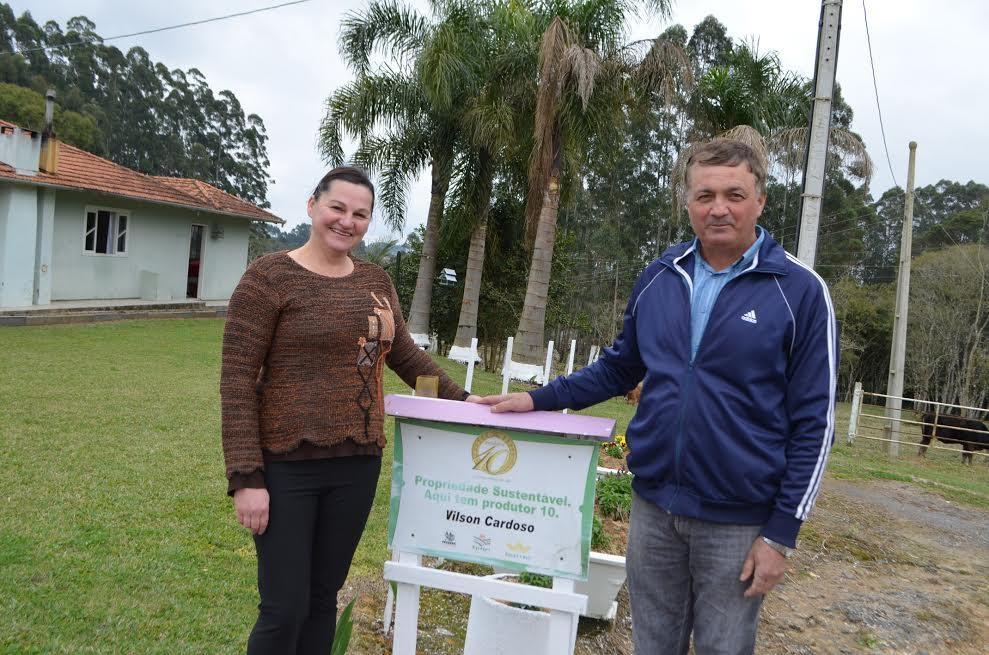 28 de Julho - Dia do Agricultor: tabaco, cebola e beterraba: a combinação da família Cardoso em Imbuia 