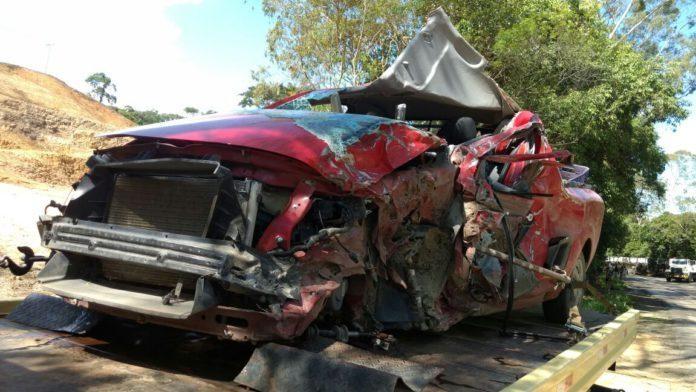 Acidente envolve carro e caminhão na BR-470 em Lontras