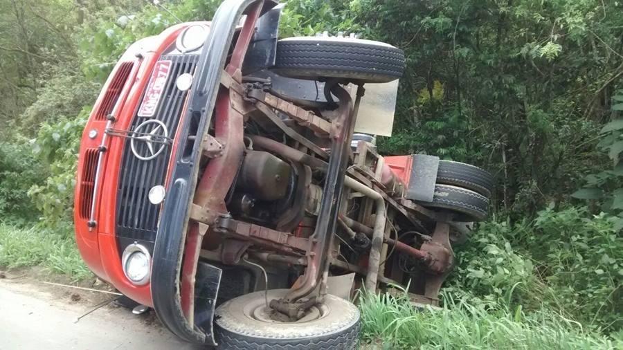Acidente na BR-470 em Rio do Sul envolve quatro veículos 