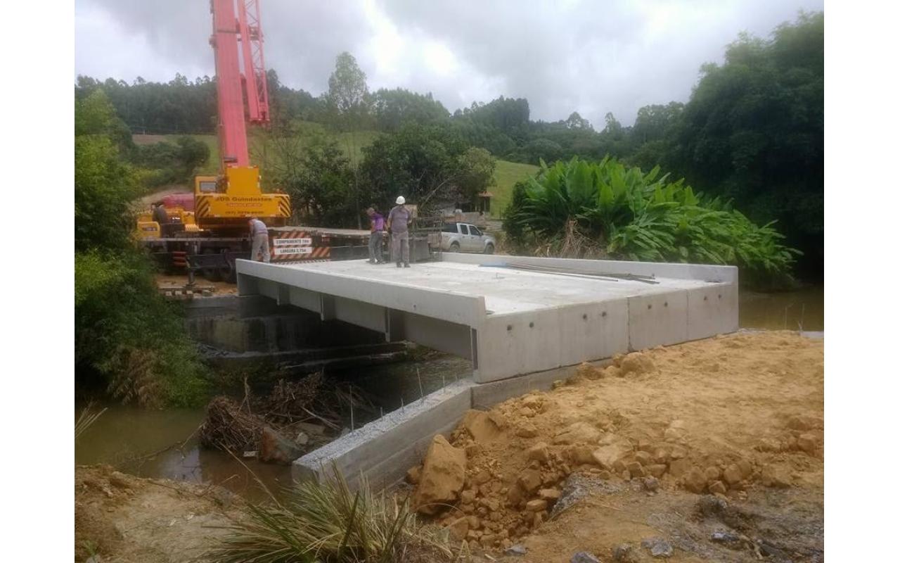 Administração de Vidal Ramos inaugura nova ponte na comunidade de São Domingos