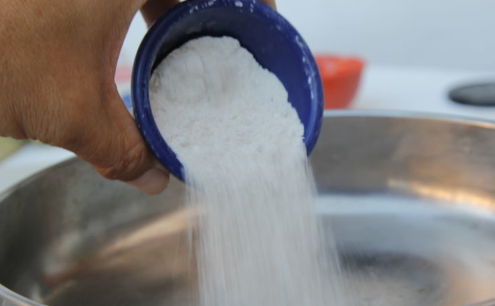 Adolescente tenta fazer bomba com receita da internet e acaba sofrendo queimaduras em Presidente Getúlio