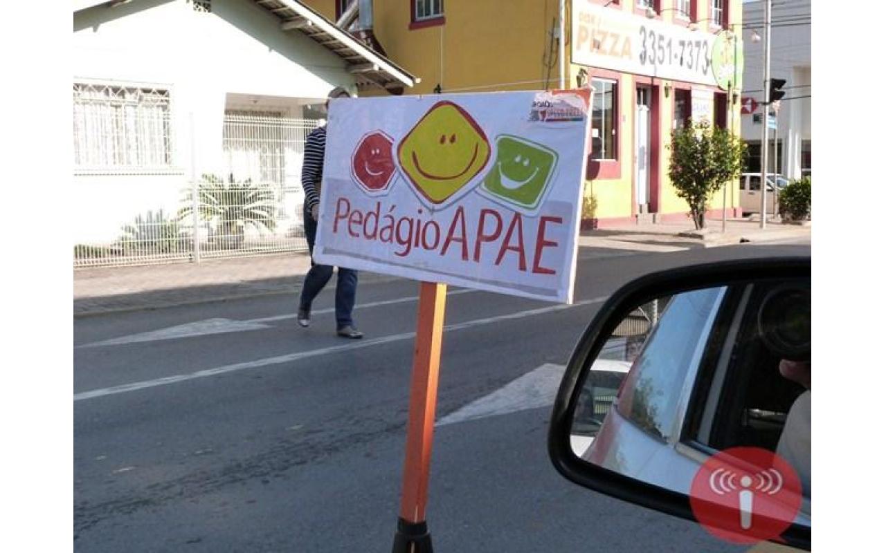APAE de Ituporanga arrecada mais de R$ 47 mil com Pedágio Solidário
