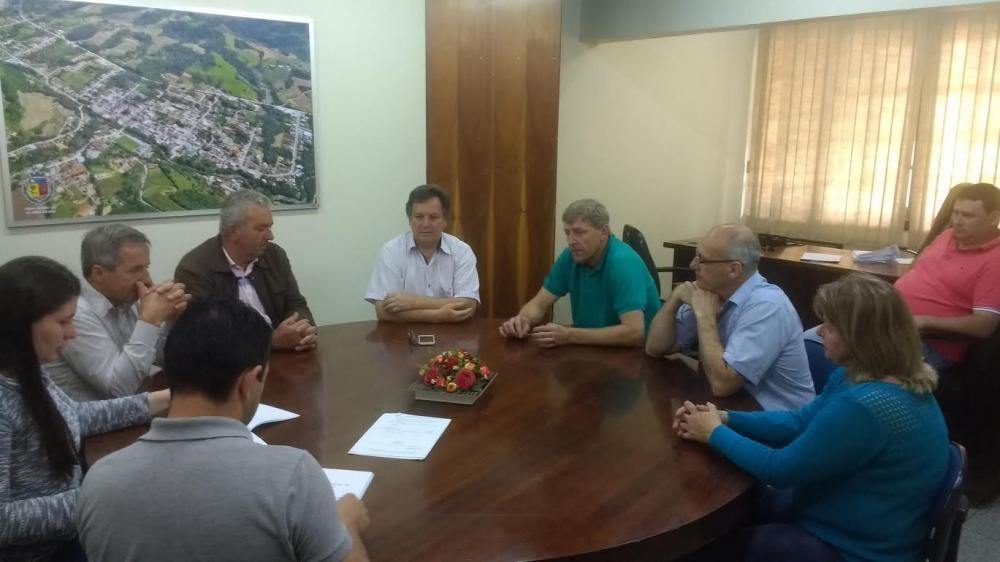 Após ser reeleito Laércio da Cruz assume prefeitura de Vidal Ramos 