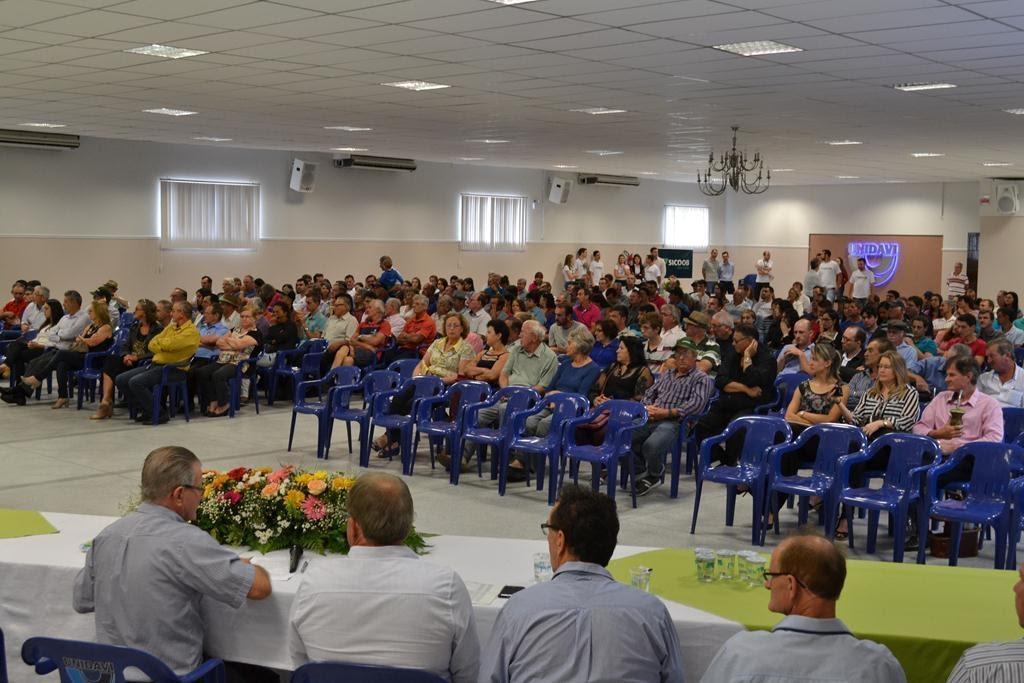 Associados Sicoob Alto Vale aprovam contas e elegem novo Conselho de Administração 