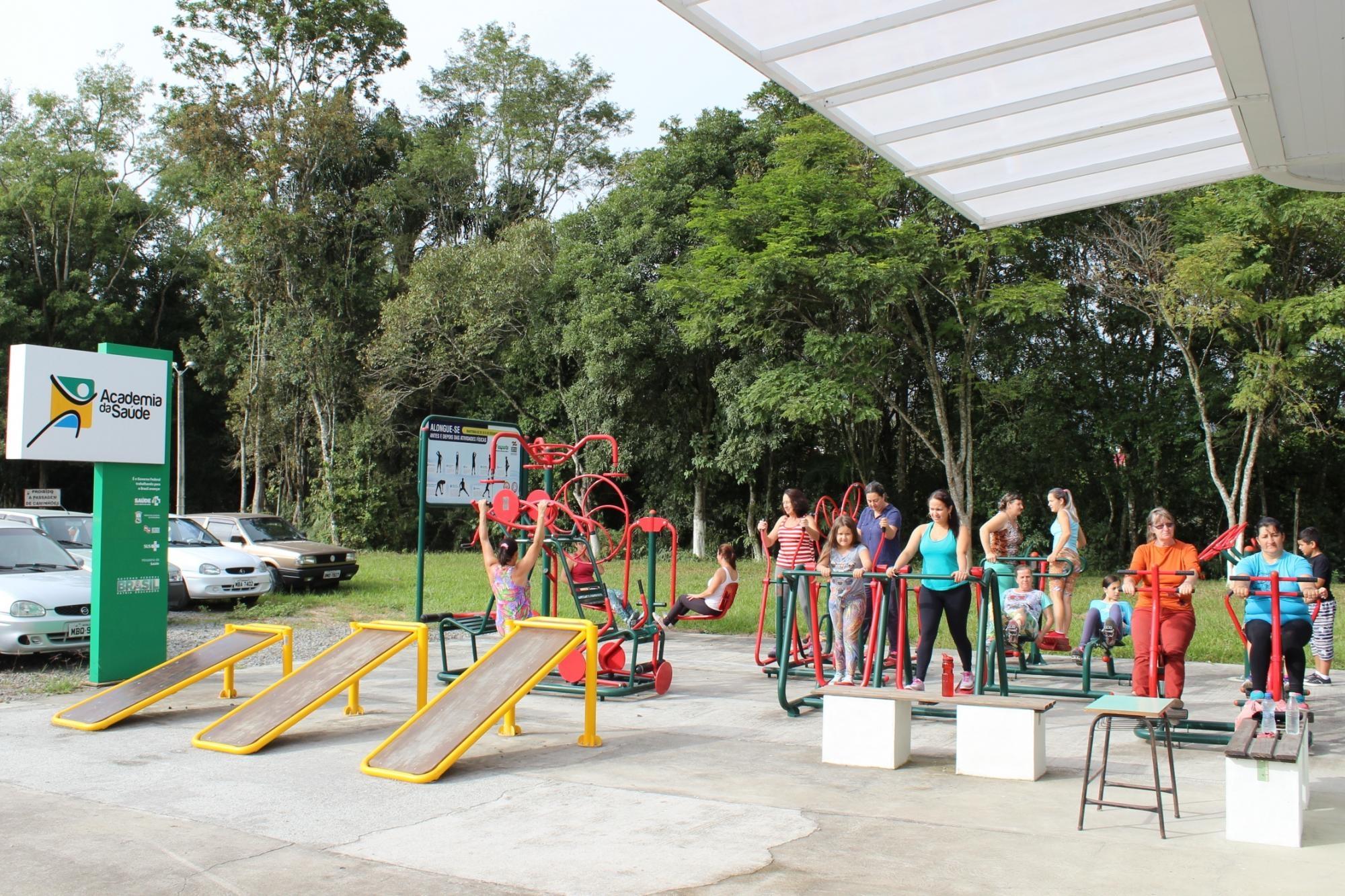 Aulas de jump, ginástica e exercícios funcionais são oferecidas na Academia de Saúde, em Petrolândia