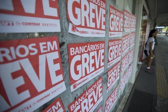 Bancários do Alto Vale decidem entrar em greve 