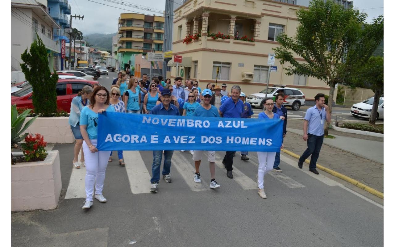 Caminhada do Novembro Azul mobiliza população em  Alfredo Wagner 