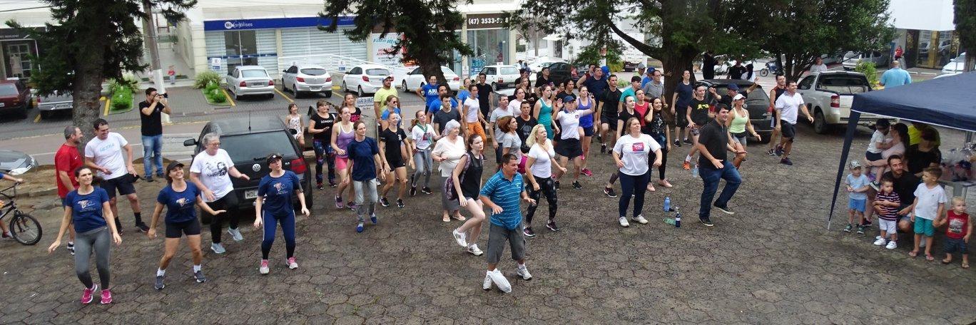 Caminhada pela Vida reúne mais de 100 pessoas em Ituporanga