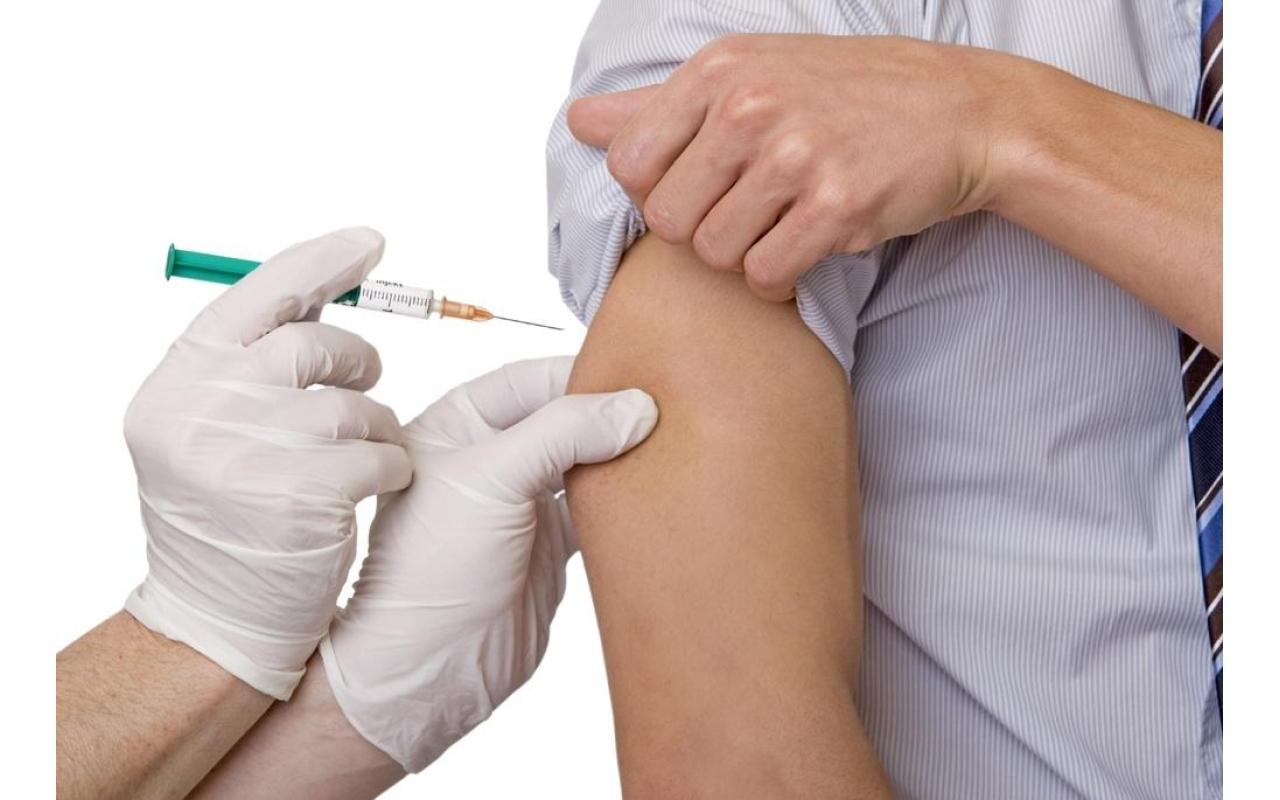 Campanha promovida pela CDL de Ituporanga vacina mais de 200 pessoas contra a gripe