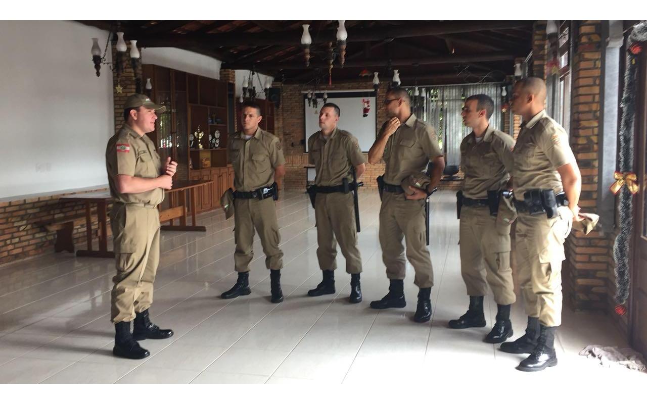 Cinco policiais reforçam efetivo da PM na Região da Cebola