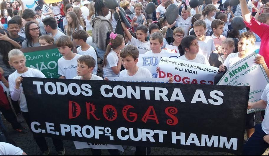 Comad de Ituporanga promove caminhada alusiva ao Dia Internacional de Combate às Drogas