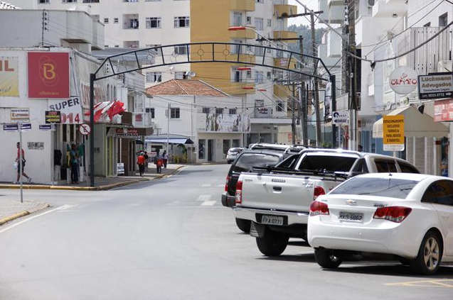 Comércio de Ituporanga está funcionando normalmente nesta quinta-feira santa