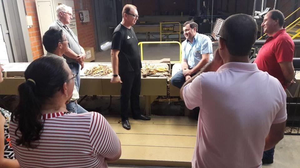 Comissão de Política Agrícola da Fetaesc visita empresas de Tabaco no Alto Vale