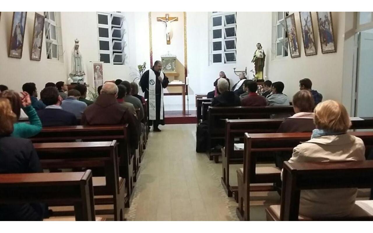 Confraternização entre frades e freiras marcou a passagem do Dia de Santa Clara em Ituporanga