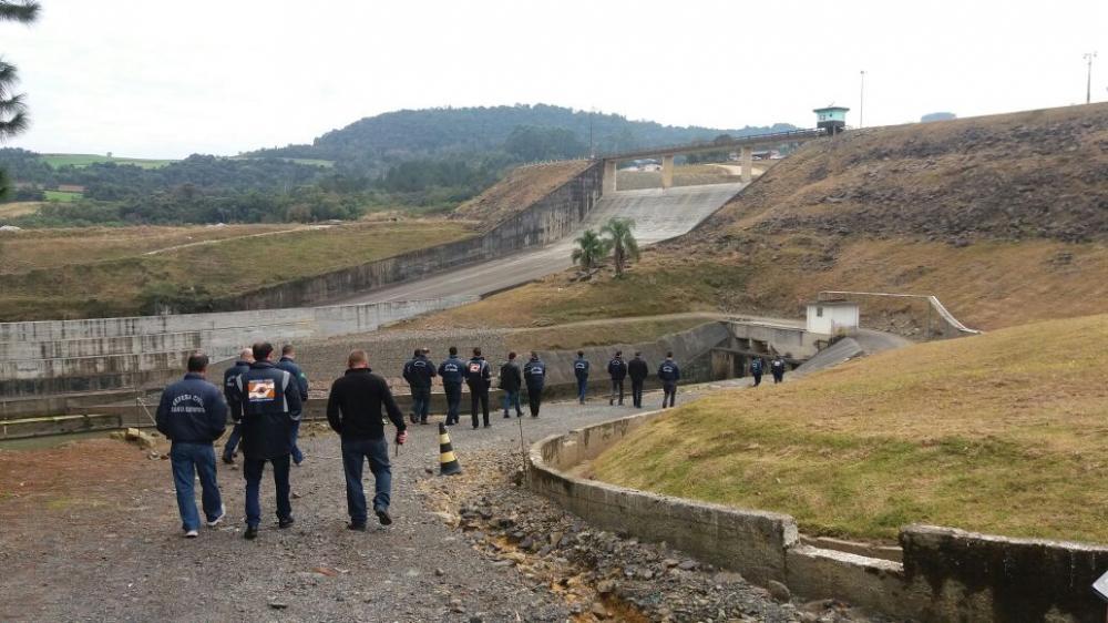 Coordenadores da Defesa Civil do Estado visitam Barragens do Alto Vale