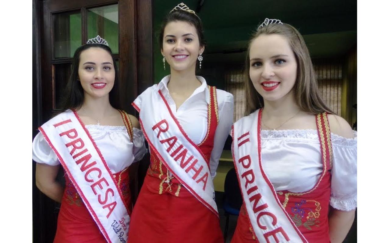 Coroa da Rainha da Doce Festa em Vidal Ramos será disputada por 15 candidatas  