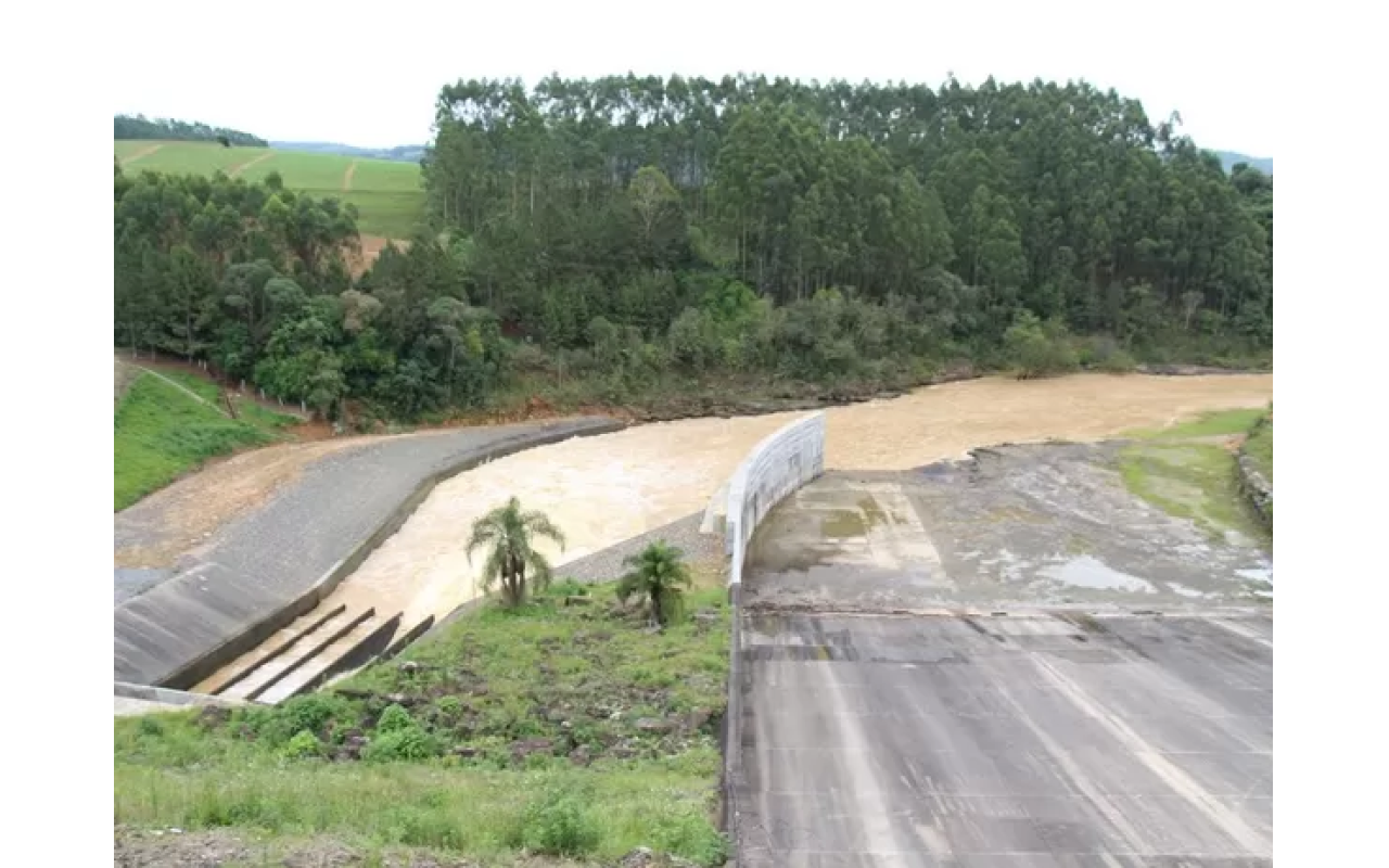 Defesa Civil inicia operação em barragens de SC para receber chuvas 
