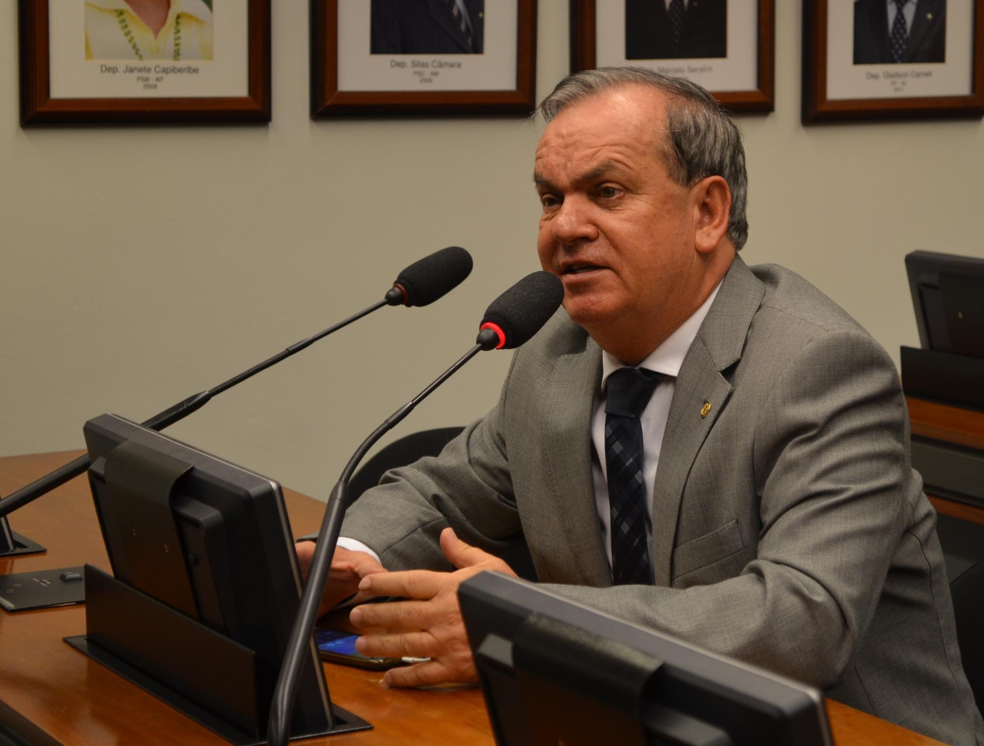Deputado Peninha garante liberação de recursos para construção de novo estádio municipal em Ituporanga