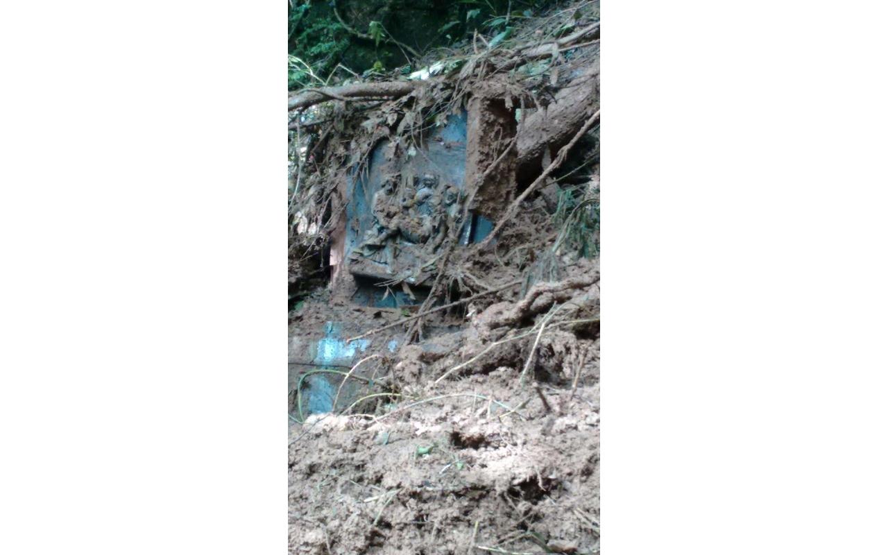 Deslizamento de terra interdita Gruta Nossa Senhora de Lourdes em Ituporanga 
