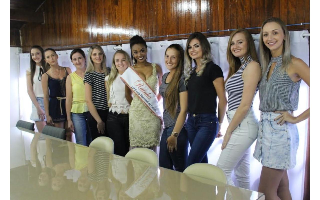 Dez jovens disputam a coroa de Rainha e Princesas da Festa da Cebola 2017