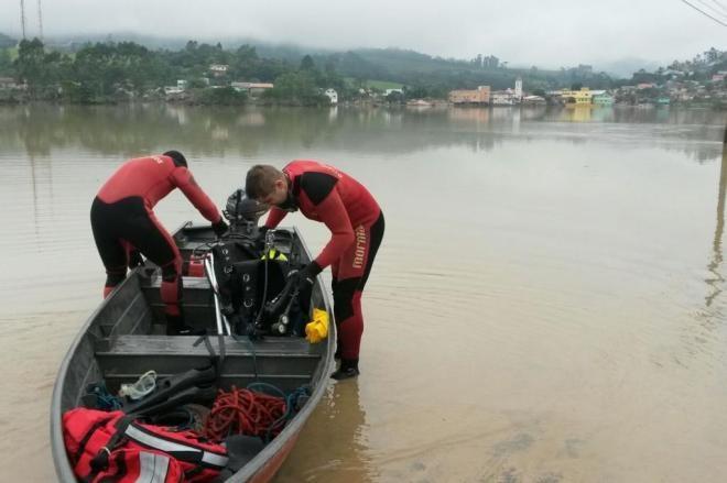 Encontrado corpo de jovem que morreu afogado em Rio do Sul 